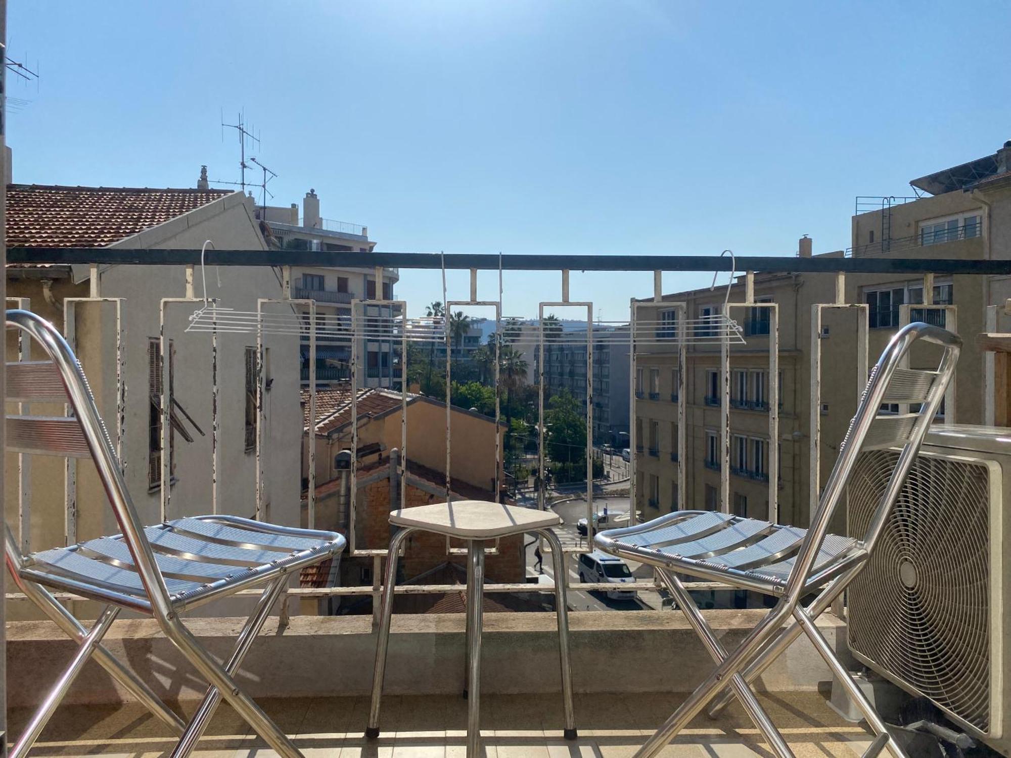 Alloggio in famiglia Mirela's Private With Key, Ac, Lift & Balcony In The Center Of On The Cote D'azur Nizza
